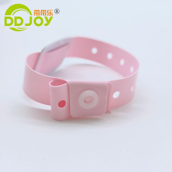 Waterproof Disposable L Shape 13.56MHZ Plastic Wristbands for Medical Occasion Party