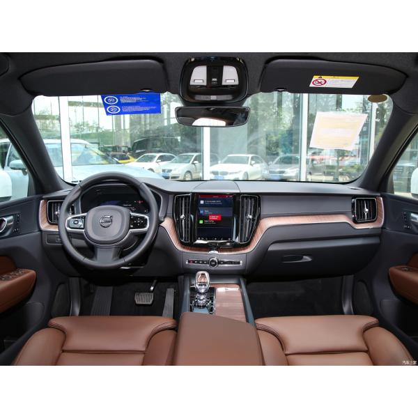 2024 Volvo XC60 B5 48V Light Hybrid 4WD Luxury Mid-Size SUV with 5 Seats and 6 Airbags
