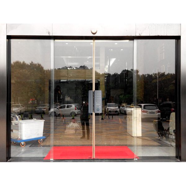 Tuya Smart Door Lock for Glass Doors with Easy Installation Fingerprint Unlock and APP Remote Control
