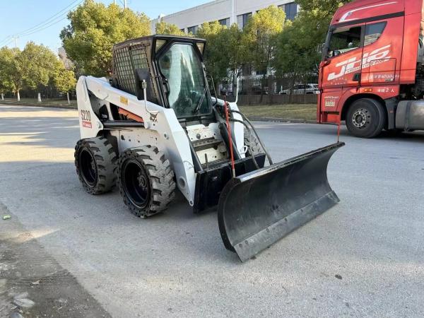 Turbocharged Diesel Engine Used Skid Loader BOBCAT S220 74HP 55kW