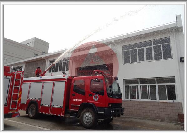 6T Fire Fighting Vehicle  Double Row , Foam Fire Service Truck Innovative Technology