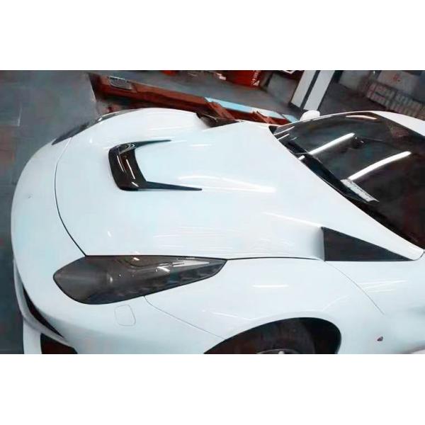 High Quality Carbon Fiber for Ferrari F12 Carbon Fiber Cover Decoration F12 Carbon Fiber Engine Compartment Tuyere Small Piece