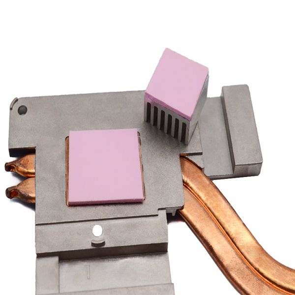 TIF100-15-14S High Compliance 1.5W Thermally Conductive Gap Filler Pads For AI Processors AI Servers Heat Dissipation