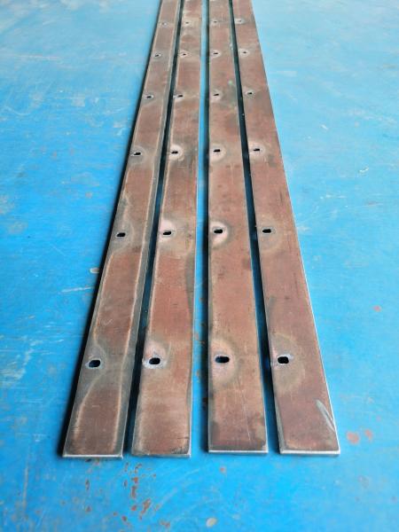 Asphalt Paver Ironing System Strip Wear Resistant Steel Bar S1880-3L AB600-3