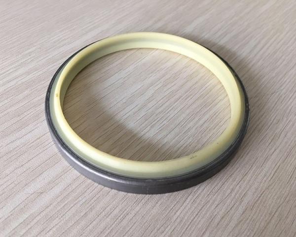 High Wear Resistance Siliocne Rubber Washers , Steel DKB Oil Seal