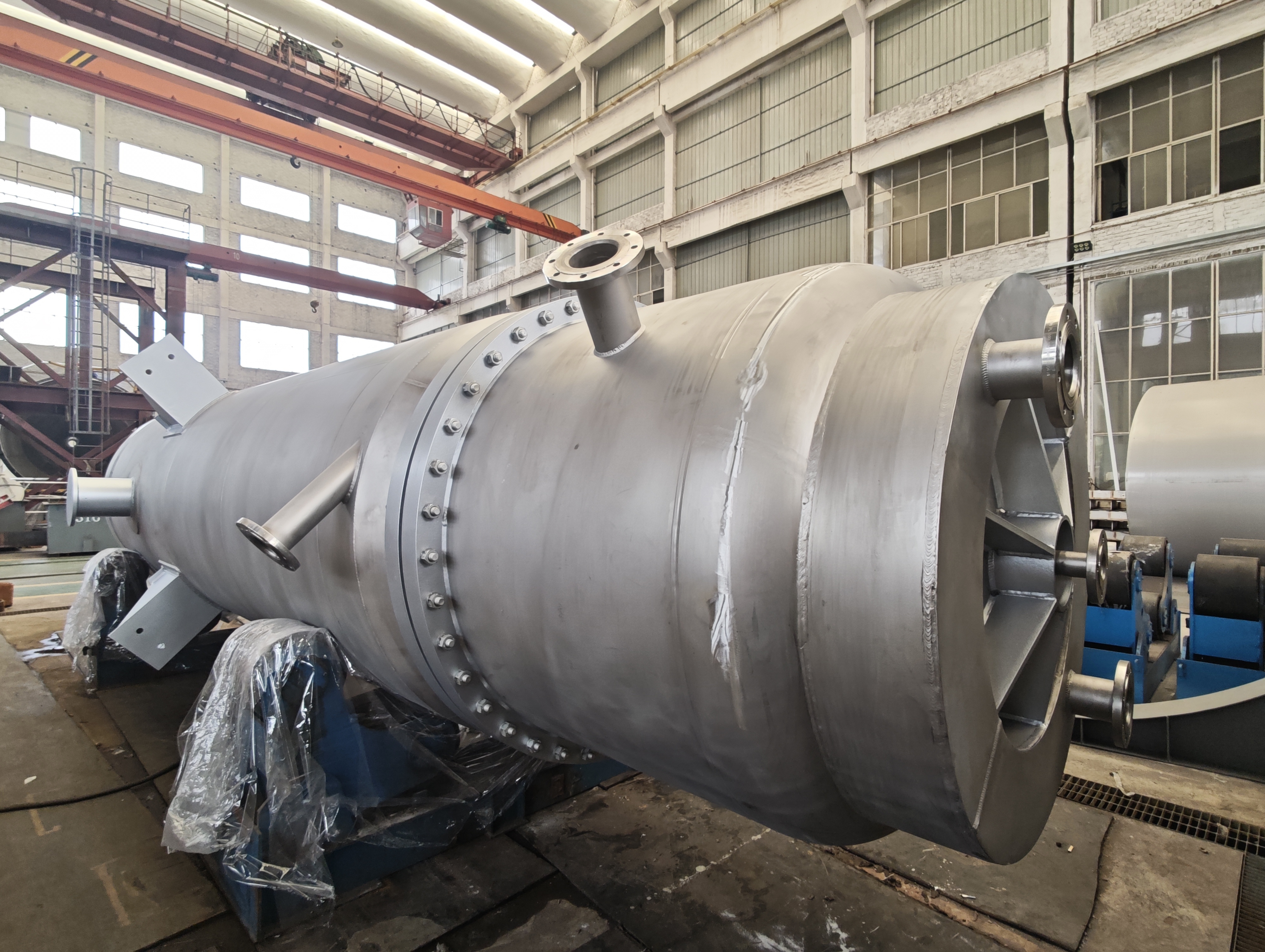 Compact Falling Film Evaporator With Advanced Heat Transfer