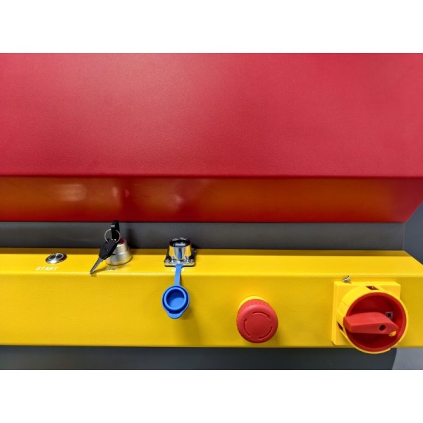  X-Ray Inspection System with 90kV 5μm mircofocus X-ray Tube and 530x530mm stage and 10KG Capacity load for Electronics Inspection