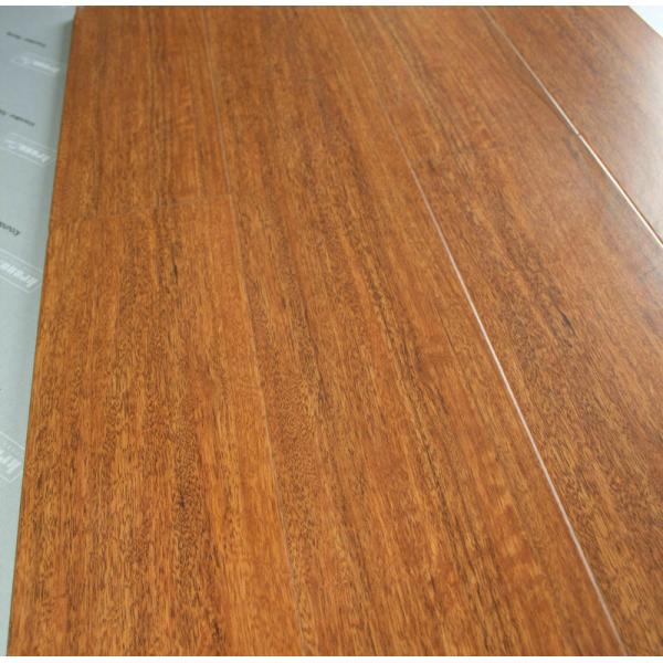 настил ламината 12мм водоустойчивый ХДФ АК3 с простой и ровной текстурой