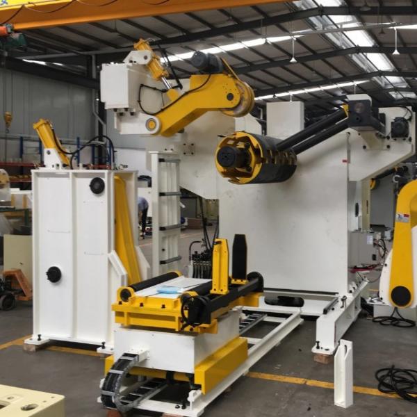 Электрическая индустрия штемпелюя фидер 65m/Min сервопривода прессы пунша