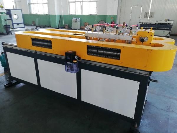 PE / PP / PP - R / PERT Plastic Pipe Extrusion Machine High Speed Advanced Design in plastic extrusion