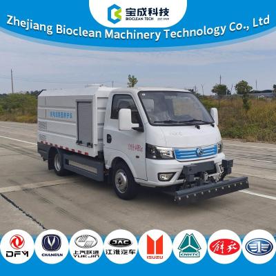 2.2m3 Water Tank Road Maintenance Vehicle Pure Electric 665kg 600kg Loading Capacity
