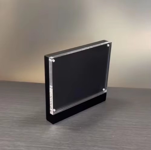 Customizable Magnetic Photo Frame With Wooden Texture For Desktop Display