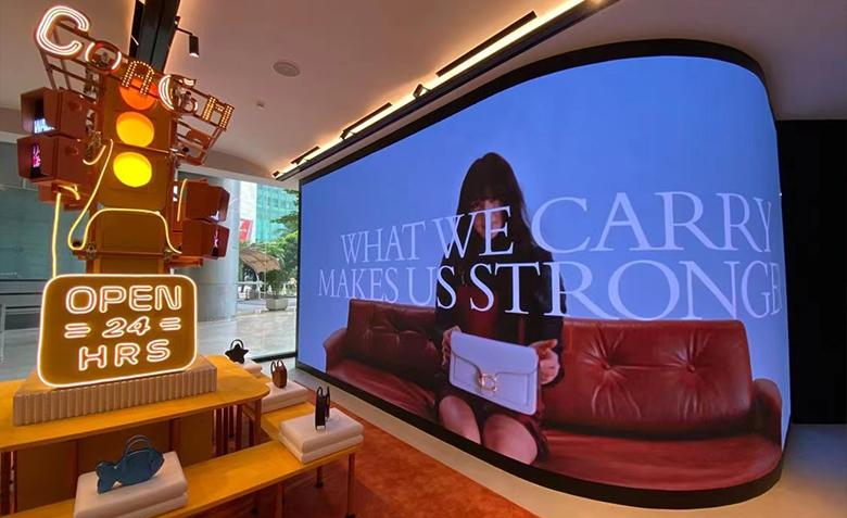 Customization ，Lightweight Small Pitch Flexible LED Screen 3 Years Warranty