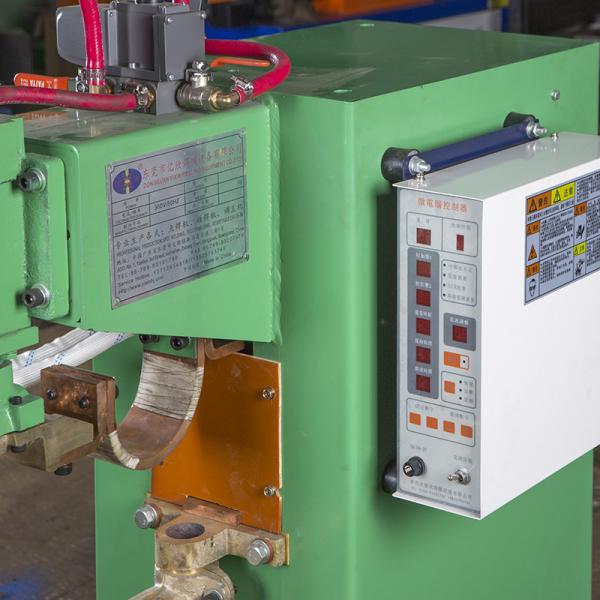 1400X400X400mm Malha de arame elétrico soldado Pequena soldadora de pontos pneumáticos para artefactos de chapa de metal
