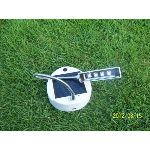Energy saving 150000mcd Solar Powered LED Lamp 100 * 92 * 260mm