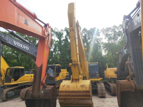                  Used Komatsu 40 Ton Clawer Excavator Heavy Bulding Track Digger PC400-7 with Cheap Price on Promotion             