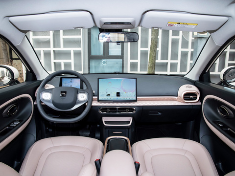 Чистый электрический автомобиль 2024 JAC Yttrium 3 Air Love Edition 330 км пробег EV автомобиль 60кВт / 82с Моторная мощность с 150