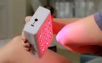 Mini painéis de terapia de luz infravermelha vermelha 60W dispositivo portátil de terapia de luz vermelha
