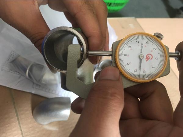 Os encaixes de aço inoxidável da solda de extremidade curtos reduzem o cotovelo 1/2 de 90 graus” a 60 sch40 sch80 sch160 XXS B16.9