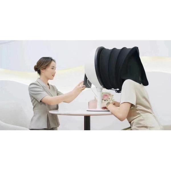 2.5kg Skin Care Analysis Machine Portable 7200K Skin Analysis Equipment With Magnifying Lamp