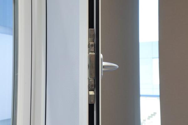 Horizontal TS8357 2700mm Sash Style Casement Windows