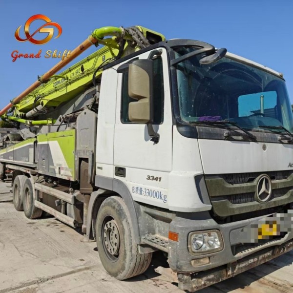 2017 Used Zoomlion 47m Boom Concrete Pump Truck on Mercedes-Benz Actros 3341 Chassis with Low Working Hours