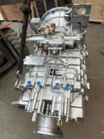 Truck HW25712 HOWO Lorry Gearbox Sinotruk Spare Parts Quick Transmission Assembly