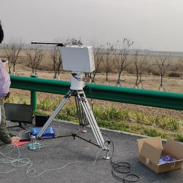 Radar de defensa aérea AESA 3D de banda X. Rango de detección de 25 km y