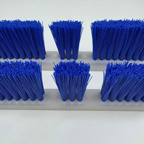 El tablero bajo de nylon del PVC empenachado friega los cepillos planos del cepillo y de la placa del listón para el CNC