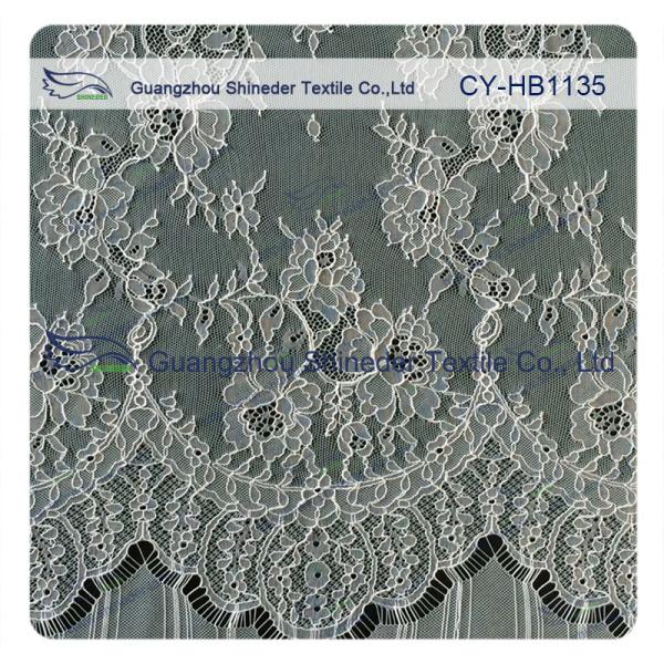 Little Guipure Flower Chantilly Lace Bridal Gown , Scalloped Lace Trim