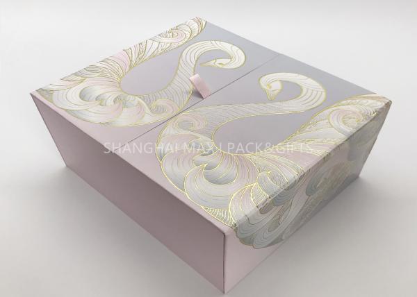 Curated Pretty Branded Gift Boxes , Deluxe Personalized Gift Boxes For Weddings 2 Sides Opening