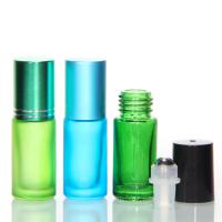 Déodorant en rouleau sur bouteilles en verre à rouleaux de 10 ml avec couvercles à vis