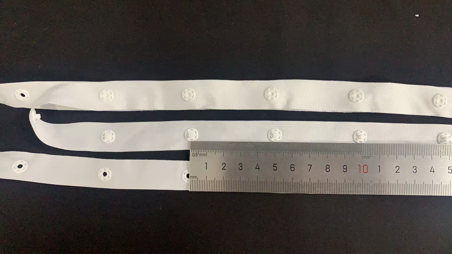 Factory wholesaler 30*30mm/75*75mm Polyester /nylon Snap Button Tape for Baby Infant Wear and  Jacket 