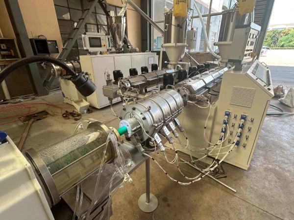 PPRプラスチックパイプ押出生産ライン 工場価格