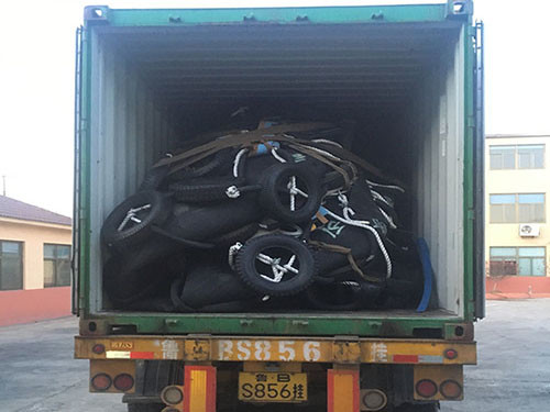 500mm*1000mm Natural Rubber Yokohama Pneumatic Fender 50KPa To 80KPa