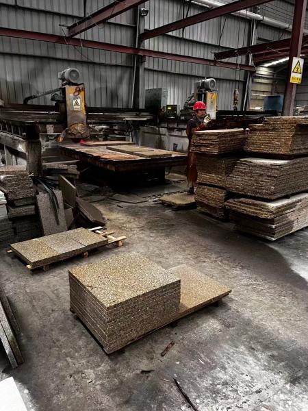 High Compressive Strength Granite Kitchen Wall Tiles  50mm Frost Resistance