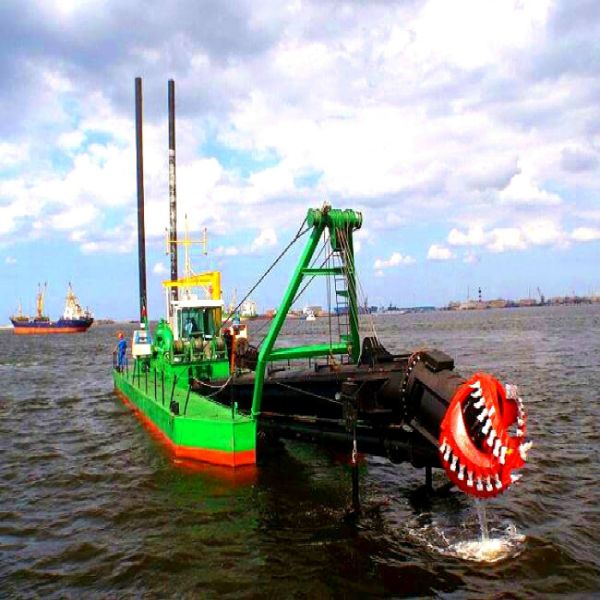 River / Sea Dredging Diesel Jet Suction Dredger With Multiple Pontoons
