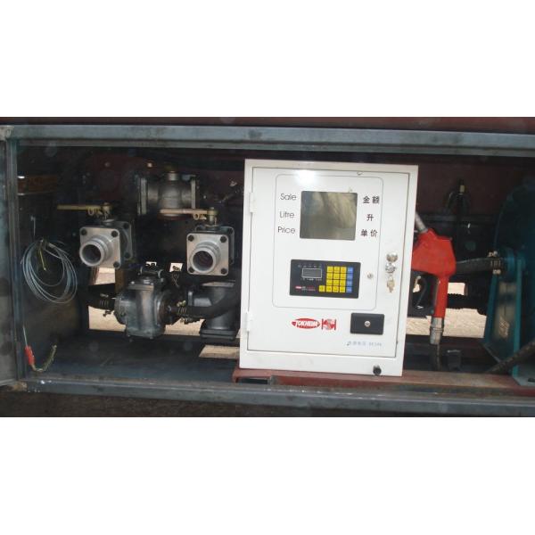 SINOTRUK HOWO 4x2 8000 Liters Capacity Fuel Tank Truck