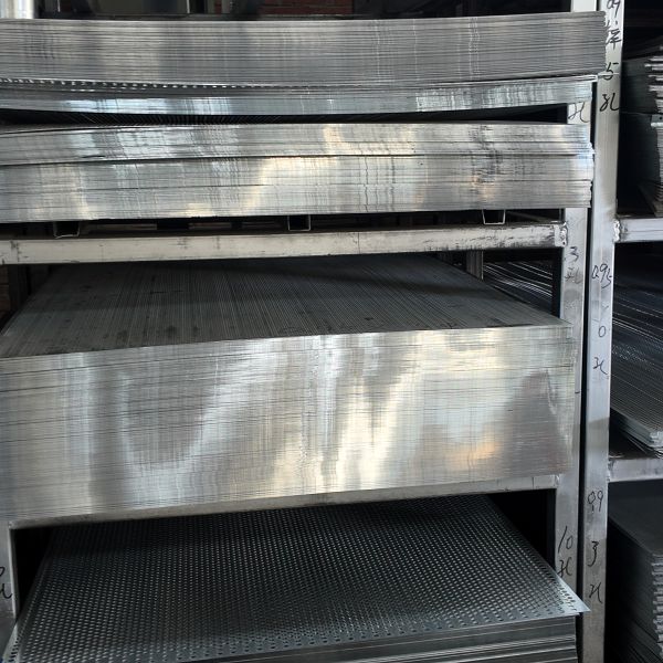 Round Hole 1000*2000mm Stainless Perforated Mesh In Stock & Fast Delivery