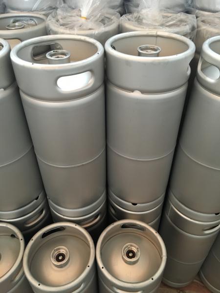 20L US beer keg stacakable, with  spears