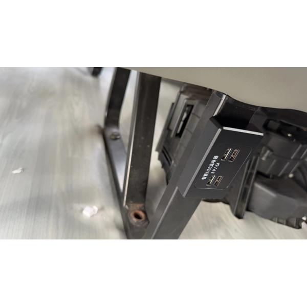 Используемое японское везет Тойота на автобусе Hiace 15 усаживает вторую роскошную штепсельную вилку заряжателя двигателя фронта масла минибуса