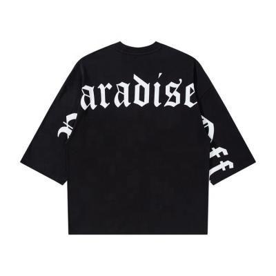 T-Shirt personalizado de tamanho grande, de 3⁄4 de tamanho, com o ombro com letra gótica.