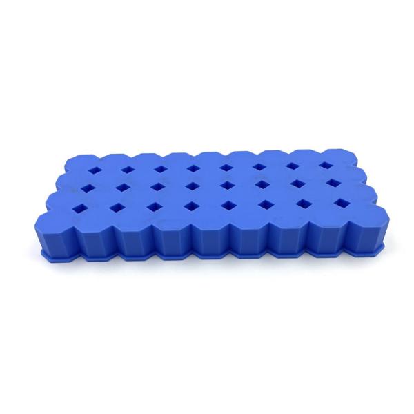 Tasteless Heatproof Ice Tray Moulds , Nontoxic Silicone Mini Ice Cube Trays