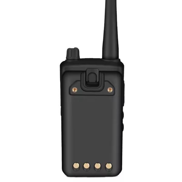3-10KM Talk Range Digital DPMR Commercial Two Way Radio Walkie Talkie For Mag One VZ-D135