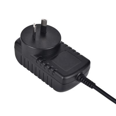 Le CE RoHS de TUV a énuméré l'adaptateur de puissance de prise à C.A. de 5V 5A 25W R-U avec le câble de C.C et le connecteur facultatif de C.C