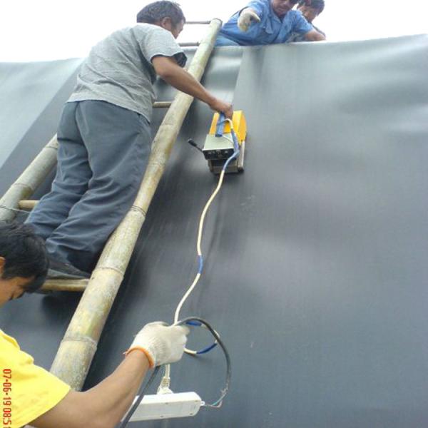 Waterproof Geomembrane HDPE Pond Liner for Shrimp Farming Easy to Install and Maintain