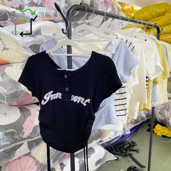 Wholesale Second Hand Women's Knitted Short-sleeved Shirt Used Clothes Polyester/Cotton High Quality Clean 95-100% Mixed Colors Second Hand Clothes