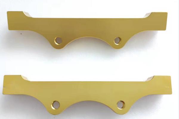 Suporte dourado do freio para a parte dianteira do disco de w219 Mercedes AMG cls63 390x36