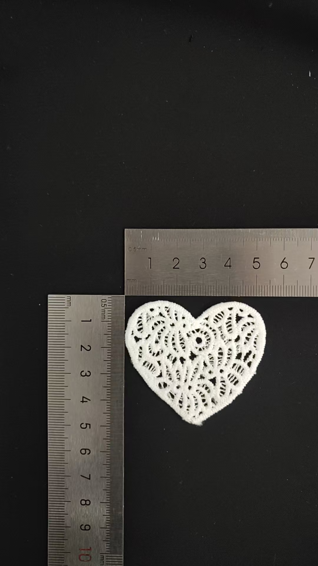 Soft 100% Polyester Hollow Crochet Heart Lace Patch, Romantic Heart Embroidery