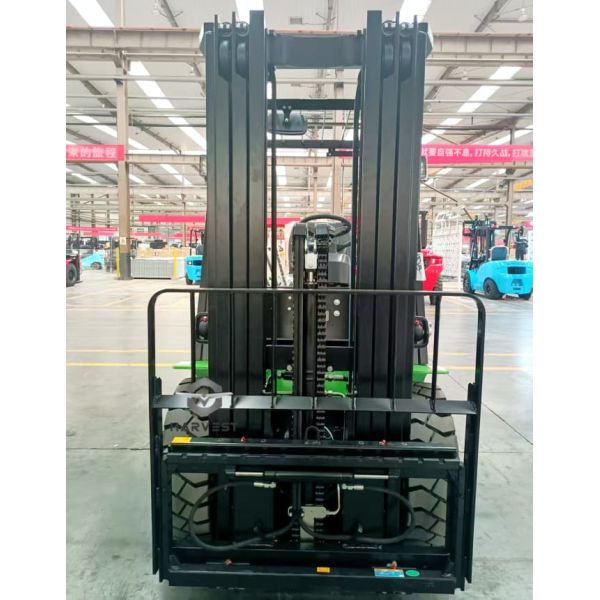 Reliable 4 Ton Forklift with 4.5m Lifting Height Hot Sale in Tonga